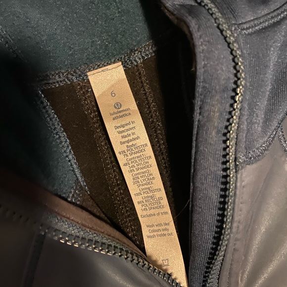 Lululemon reflective hoodie size 6 - Picture 3 of 12